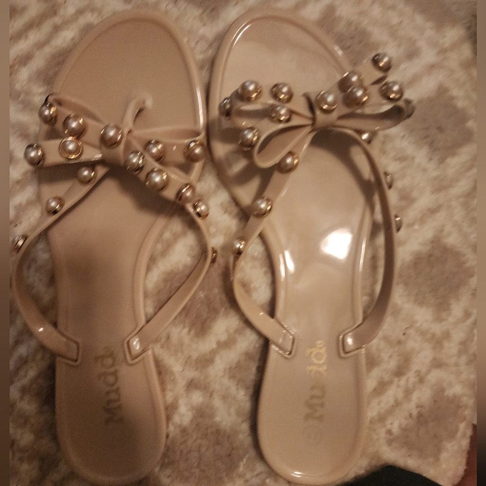 MUDD Jelly sandals